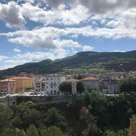 L'Attico Sul Fiume Center Home Ascoli Piceno Exterior foto
